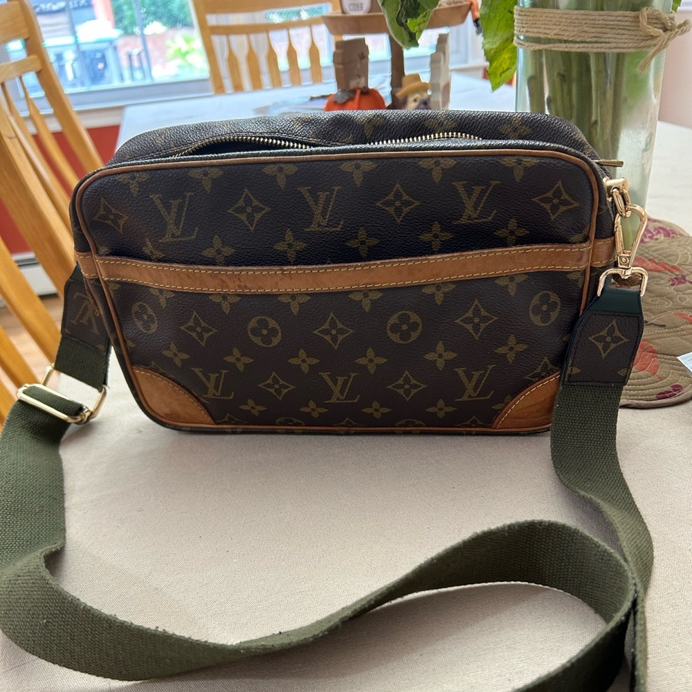 Authentic LV Trousse 28. Made into a crossbody.